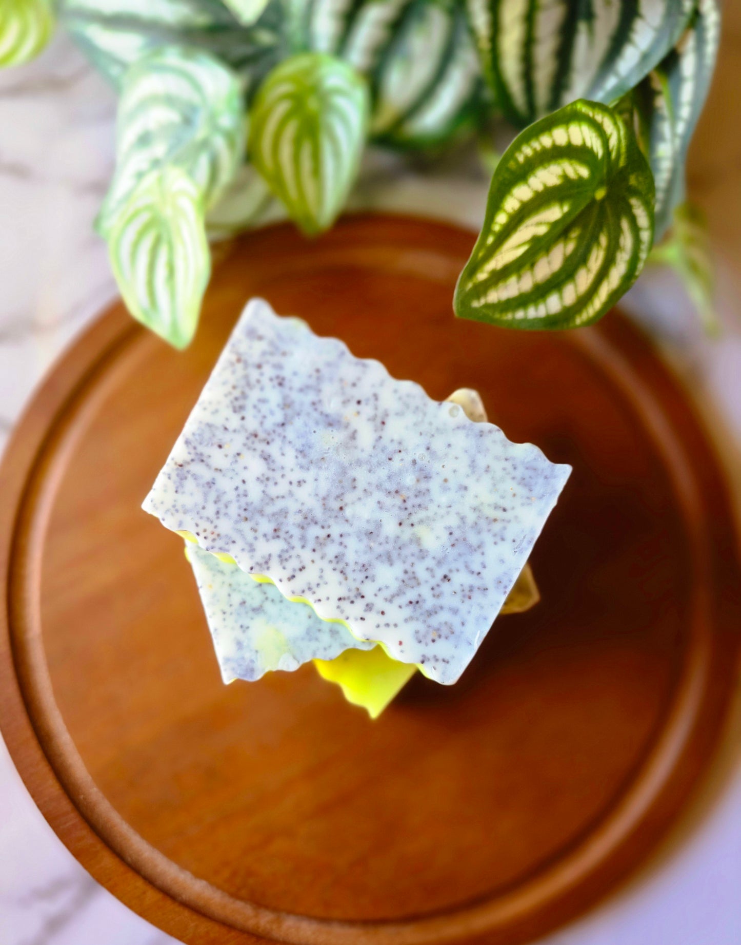 Handmade Natural Soap Bar - Lemon & Poppy